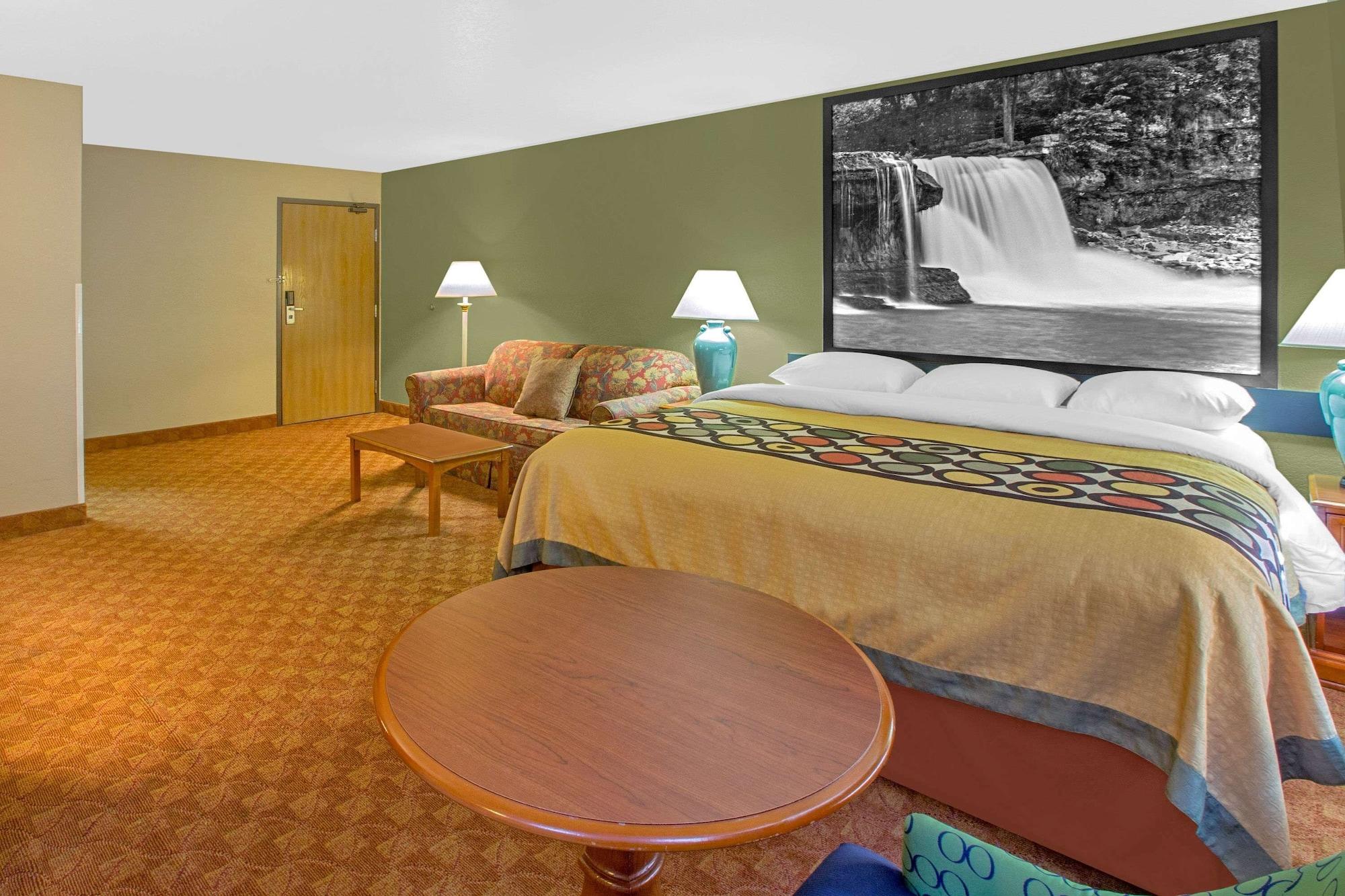 Super 8 By Wyndham Howe Luaran gambar